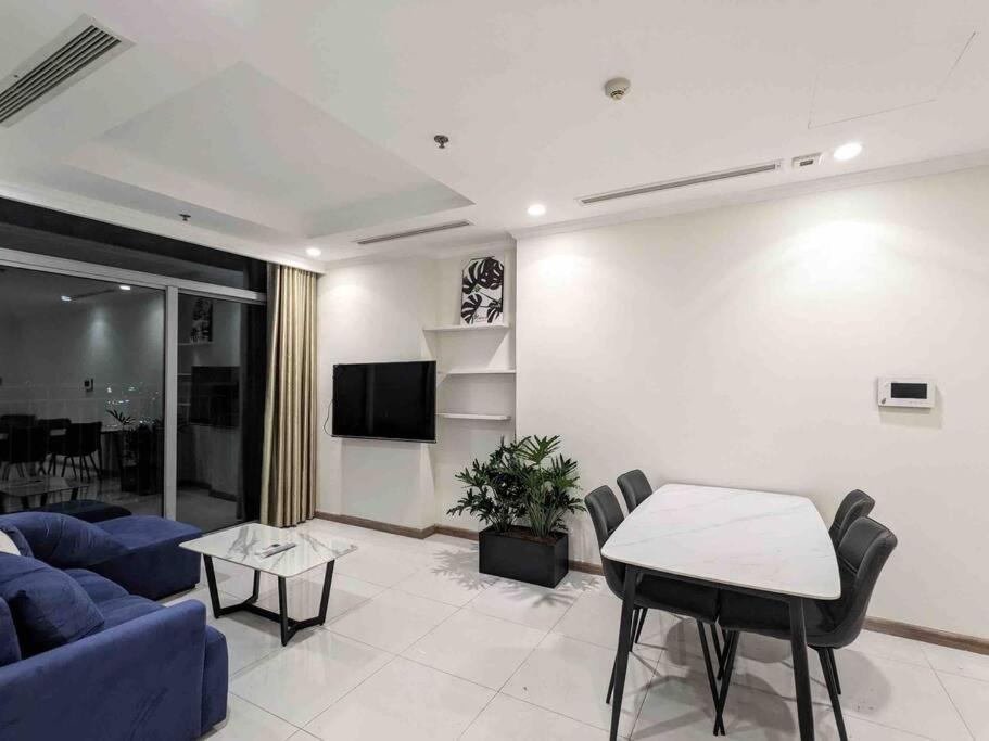 2brs Cozy View Landmark 81 Swimming Pool * TP. Hồ Chí Minh