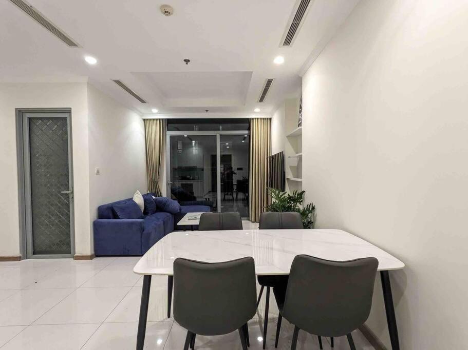 Căn hộ 2brs Cozy View Landmark 81 Swimming Pool TP. Hồ Chí Minh