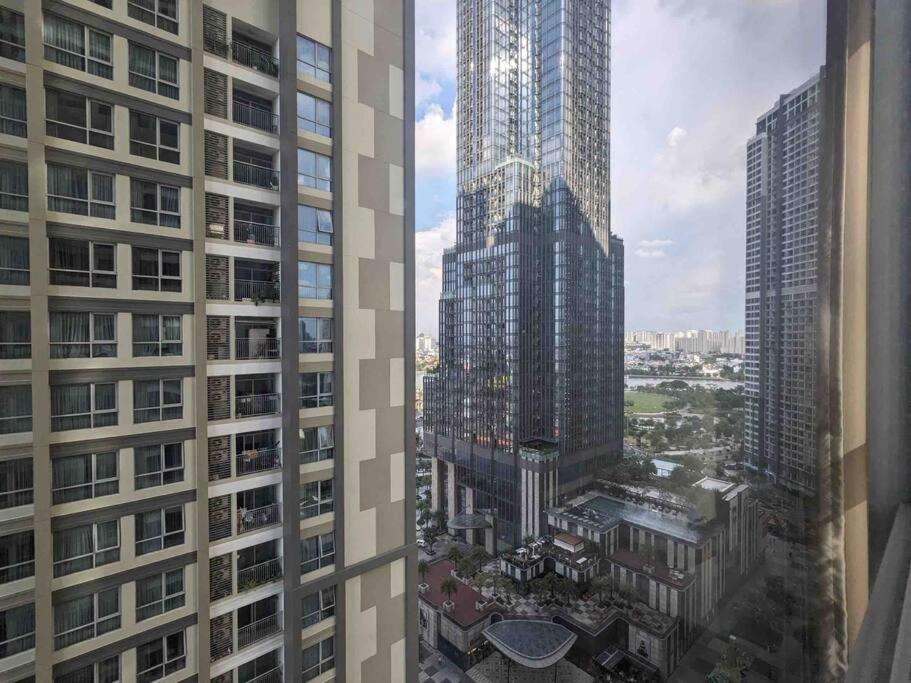 Căn hộ 2brs Cozy View Landmark 81 Swimming Pool